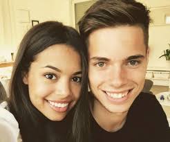 Toen zei arno kamminga (25) dat hij ze allemaal kon hebben, nadat hij zich voor deze finalerace had gekwalificeerd. Sarah Richmond De Exotische Vriendin Van Julian Weigl Spelersvrouw Nl