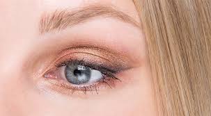 In diesem make up tutorial zeige ich euch meine über die jahre entwickelten tipps und tricks, wie ich meine augen größer schminke und ihnen mehr ausdruck verleihe. Blaue Augen Schminken Anleitung Schminktipps Fur Blaue Augen T4f