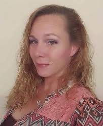 Donna Wade's Instagram, Twitter & Facebook