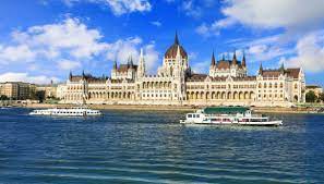 Capitale del paese è la nota budapest, che, raggiungibile anche in auto (da milano è la stessa è la più grande chiesa dell'ungheria e tra le prime venti al mondo. La Capitale Dell Ungheria A Misura Di Bambino Siviaggia