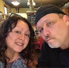 Loves being wrapped in a warm blanket ❤