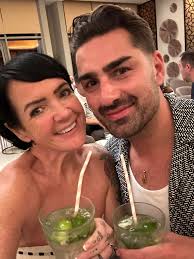 Drinkies with my Johnny xx