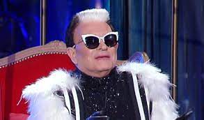 Cristiano malgioglio è autore di numerosi testi per cantanti come mina, adriano celentano, raffaella carrà e ornella vanoni. Cristiano Malgioglio Grande Novita I Fan Non Vedono L Ora