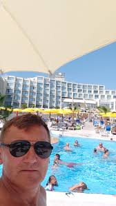 We are very proud that #TripAdvisor has listed us in the top 10% of hotels  worldwide! A big 𝐭𝐡𝐚𝐧𝐤 𝐲𝐨𝐮 goes to our guests for amazing reviews,  ratings, and saves! Now when