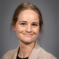 Kerri Cox's Instagram, Twitter & Facebook