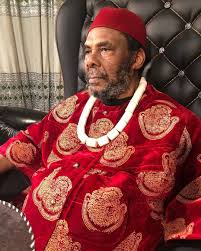 He has featured in over 200 movies and is known for his authoritative roles. L4fygilux Mbgm