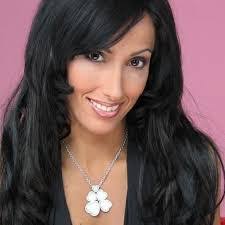 Diana Jones's Instagram, Twitter & Facebook