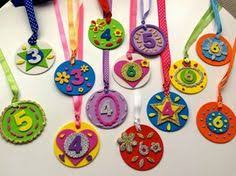 Este album de medallas olimpicas para niños para recortar con 13 fotos e imágenes no tiene descripción. 9 Ideas De Medallas Medallas Para Ninos Medallas Manualidades Para Ninos