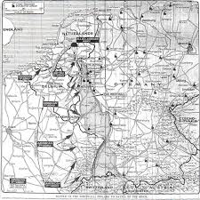 Pin By Jacq Allewijn On Wereldoorlog 2 In Kaarten Maps Of World War 2 Wwii Maps World War Two History