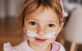 Giant piggy bank rolls into Rosebud to help sick kids