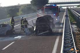 Sparatoria, auto in fiamme e malviventi in fuga. Puglia Assalto Ad Un Portavalori Sul Tratto Autostradale Cerignola Canosa