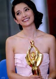 Lý Băng Băng đăng quang Ảnh hậu tại LHP Kim Kê Bách Hoa