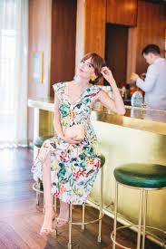 Dinner and a movie in the near future? The Perfect Dress For Dinner Or An Evening Cocktail Party Fresh For A Spring Night Womens Fashion Spring Dresses Womens Fashion Evening Fashion