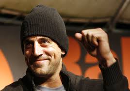 Photos: Aaron Rodgers talks Congo at UW campus