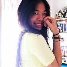 Listen to Amor Que Lucha (Love Is War)