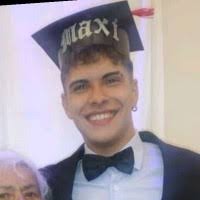 100+ perfiles de «Maxi Carrillo»