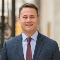 Derek Riker's Instagram, Twitter & Facebook