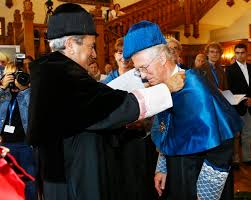 Anders pape moller obtained a phd in zoology at aarhus university. Ecologo Hashtag Pa Twitter