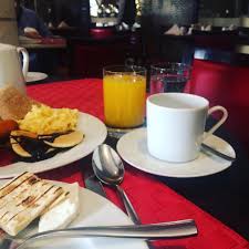 قـريـبـا فـي الـمـديـنـة Twitterissa البوفية المفتوح فطور فندق شذا المدينة مطعم ارابيسك المدينة المنورة