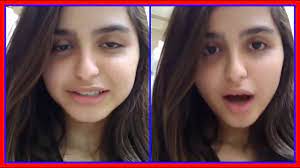 لما شفت سالفه #حلا_الترك وامها تذكرت البنت الصغيره المصريه اللي سامحت ابوها وما تبغاه يدخل السجن بعد ما فتح لها راسها من كثر الضرب لو البراءه ما تموت فينا لما نكبر كان احنا بخير والدنيا بخير لكن اغلب البشر بس يكبرون يتحولون لكائنات غريبهمثل والد. Ø­Ù„Ø§ Ø§Ù„ØªØ±Ùƒ ØªØ³ØªØ¹ÙŠØ¯ Ù…Ù„Ø§Ù…Ø­Ù‡Ø§ Ù…Ù† Ø¯ÙˆÙ† Ù…ÙƒÙŠØ§Ø¬ Youtube