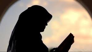 Selain tidak boleh berpuasa, wanita haid juga dilarang menunaikan beberapa amalan seperti salat dan berdiam diri di masjid. 8 Amalan Ini Tidak Boleh Dilakukan Wanita Haid Telisik Id