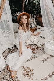 Exotische blumenmuster wecken unsere romantische seite und passen einfach hervorragend zu heißen jahreszeit. Ginger Kleid Brautkleider Brautkleider Sets Oonce