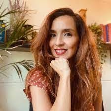 Lila Randall's Instagram, Twitter & Facebook