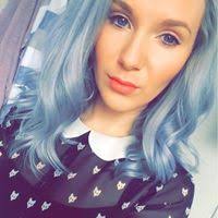 Layla Floyd (greenskittleque)