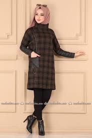 Deri Detay Ekoseli Tunik 1758mb205 Taba Moda Selvim Basortusu Modasi Tarz Moda Moda Stilleri