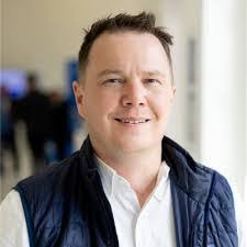 Michelle Tinney's Instagram, Twitter & Facebook