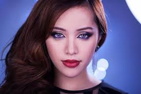Top 20 Richest Youtuber In The World By Net Worth And Their Revenue Jordan Maron To The Richest Youtub Rose Gold Balayage Michelle Phan Celebrity Makeup Looks