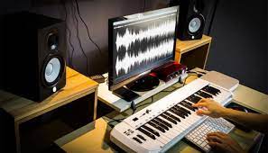 Selling right now paused (and yes, this really is a live feed — when you hear nobody pays for music anymore, that's just the man spreading his agenda). Home Recording Studio The Definitive Guide For Beginners