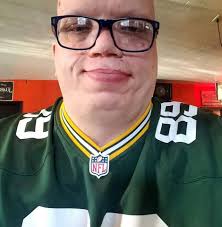 My friend needs friends someone else has an ALIEN 👽 friend for him