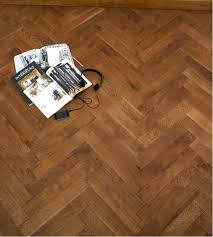 parquet qui grince 3 astuces simples pour attenuer le bruit e parqueterie