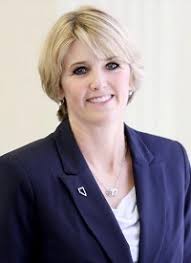 Dena Schmidt's Instagram, Twitter & Facebook