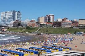 • en verano, durante el día hace calor y a la noche refresca, por eso es recomendable llevar abrigo. Pin En Extras