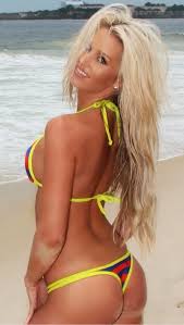 Unemployed and living in the back room of a store, johnson has to suffer the loss of her mother which occurs whilst she is trying to plead her situation at the welfare office. Elle Johnson On Twitter It S Hot In Rio De Janerio Hotpicatnoon Maximhotpic Coed Misscoed Http T Co Csttyen8v0