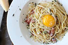 Traditional Creamy Spaghetti Carbonara Recipe Creamy Spaghetti Spaghetti Carbonara Carbonara Pasta