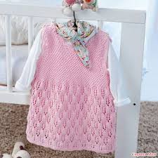 вязаное платье спицами на девочку 3 4 лет схемы Plate Spicami Dlya Malyshki S Pugovicami Na Plechah S Izobrazheniyami Plate Dlya Devochki Azhurnoe Plate Odezhda Dlya Detej