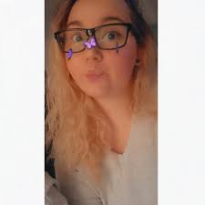 Amanda Tidmore's Instagram, Twitter & Facebook