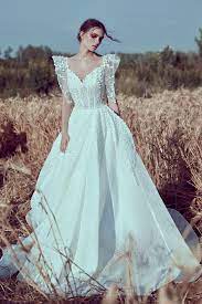 Plume By Esposa 2019 Wedding Dresses By Kristie Romanos Available At Esposa Lebanon Verdun And Dbayeh And Dubai Ball Gown Dresses Wedding Dresses Ball Gowns
