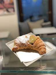 Il pan brioche sciara è anche un'ottima idea regalo a cui nessun amante del pistacchio saprà resistere! Brioche Al Pistacchio Le Strane Delizie