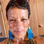 Annie Colangelo's Instagram, Twitter & Facebook