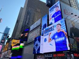 Mauricio gómez lo presumió en redes, pero muchos en colombia se preguntan ¿quién le dio ese título?. Sportscenter On Twitter Campana Publicitaria Del Everton Anunciando La Contratacion De James Rodriguez En Times Square Si En El Corazon De Nueva York Enorme Movida Del Club Para Promocionar La Llegada De