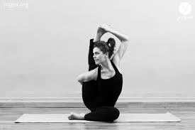 Bird Of Paradise Yoga Pose Sanskrit Ardha Svarga Dvidasana Yogea Yoga Outside Of The Box Online Yoga Yoga Poses Teach Yoga Online