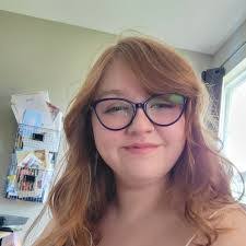 Tori Frazier's Instagram, Twitter & Facebook