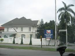 Pusat asasi mahallah aisyah uiam; Masjid Tengku Kelana Jaya Putra Mapio Net