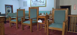 Used Pews For Sale By A Church Free Listings Summit Seating For Churches Pulpits Pews Clergy Chairs