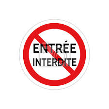 Voici une liste de panneaux de signalisation que vous ne risquez pas de rencontrer souvent sur la route, donc inutile de les bachoter si vous passez le code. Panneau Signalisation Pictogramme Interdiction Peintures Murales Tableaux Aucune Infraction Interdire Signalisation Myloview Fr