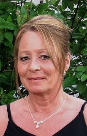 Mary Winch's Instagram, Twitter & Facebook